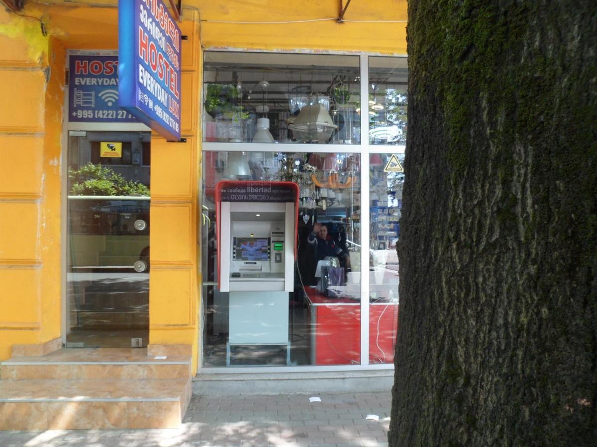 באטומי Everyday Cat Hostel מראה חיצוני תמונה